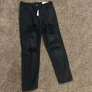 NWT- American Eagle Mom jeans